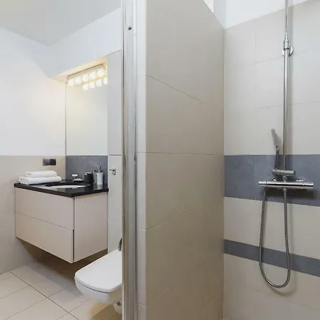 Cracow Miodowa By Renters
