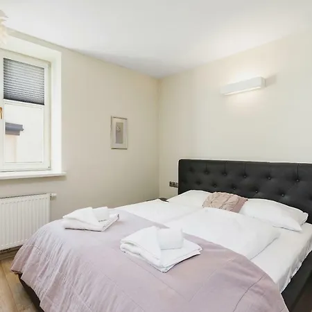 Apartment Cracow Miodowa By Renters
