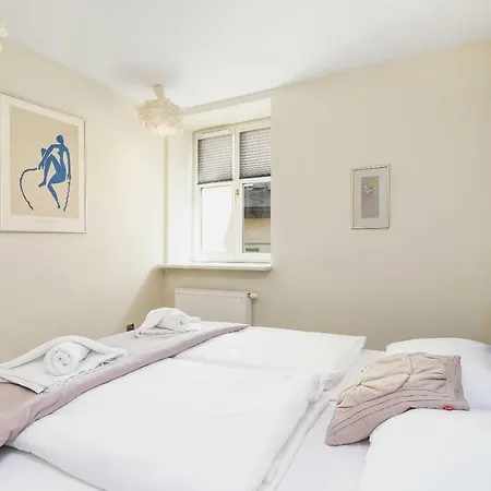 Cracow Miodowa By Renters Apartment *