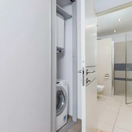 Cracow Miodowa By Renters Apartment Krakow